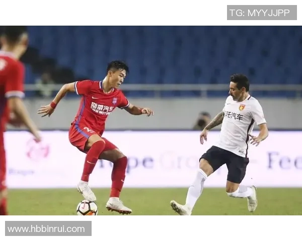 重庆足球队配合水平创新高引发全国关注助力球队崛起